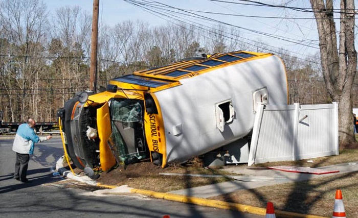 At Least 2 Dead, 9 Injured in School Bus Crash in New Jersey